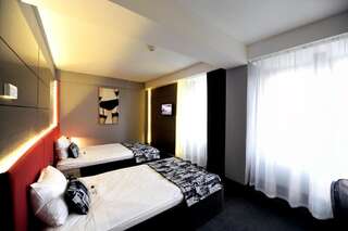 Отель Plaza V Hotel Тыргу-Муреш Улучшенный номер двухместный номер с 2 отдельными кроватями 4 *-5